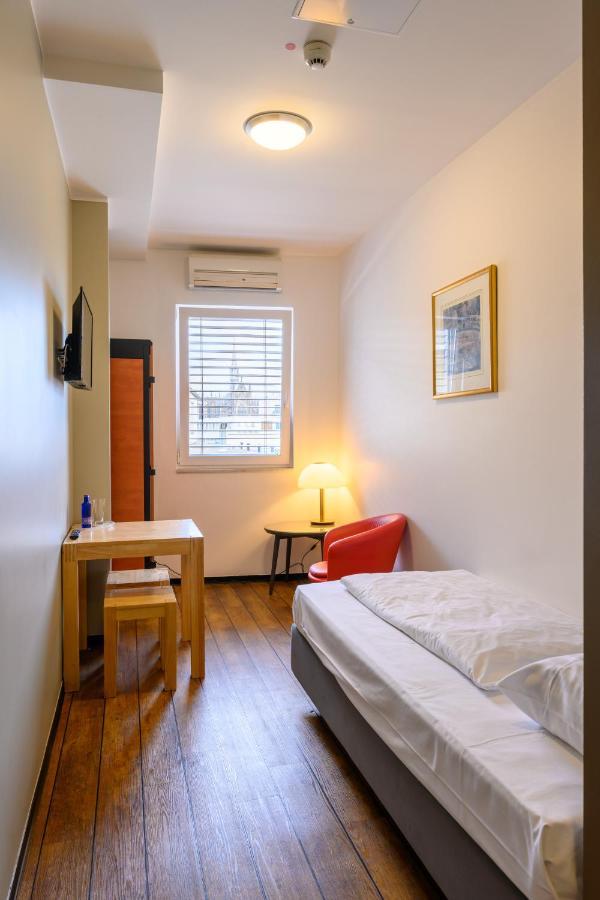 Art Rock Downtown Hotel Кёльн Экстерьер фото
